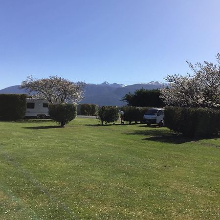 Fiordland Great Views Holiday Park Те-Анау Экстерьер фото