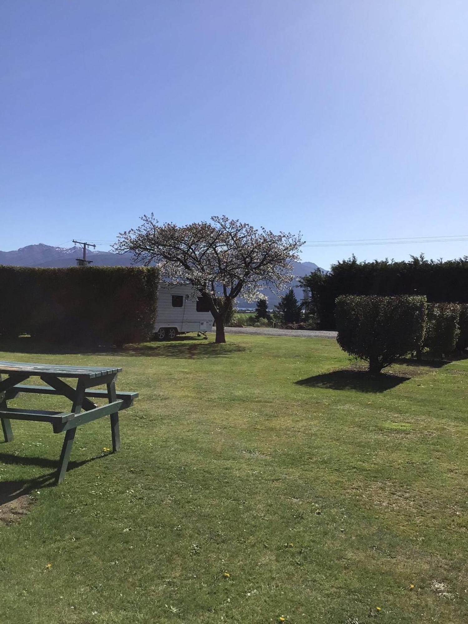 Fiordland Great Views Holiday Park Те-Анау Экстерьер фото