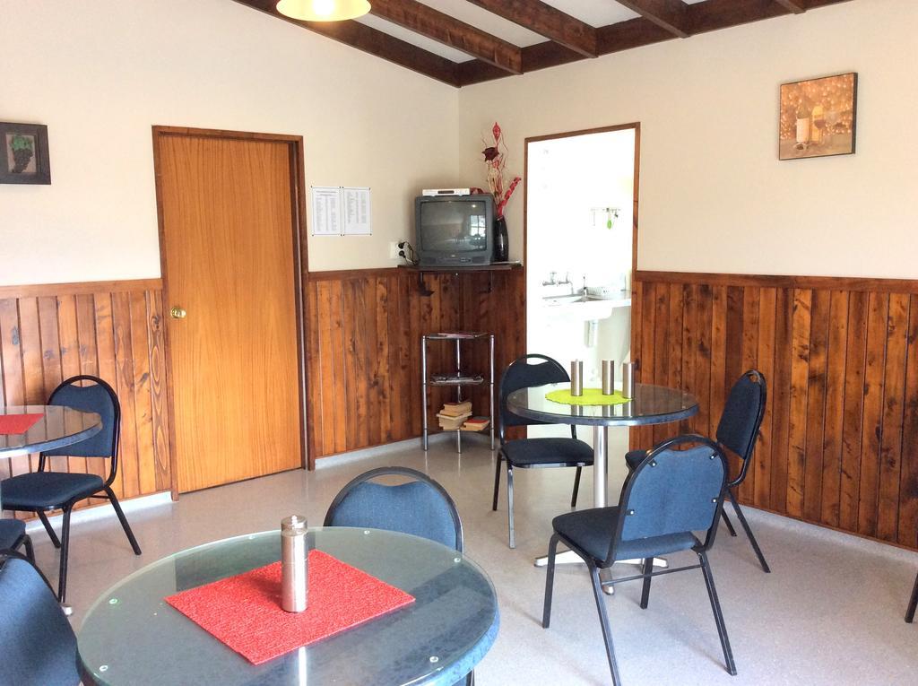 Fiordland Great Views Holiday Park Те-Анау Экстерьер фото