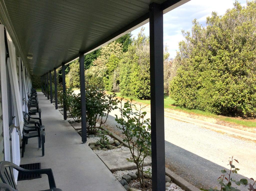 Fiordland Great Views Holiday Park Те-Анау Экстерьер фото