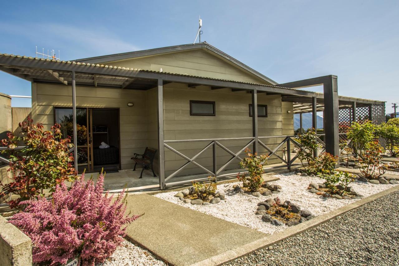 Fiordland Great Views Holiday Park Те-Анау Экстерьер фото